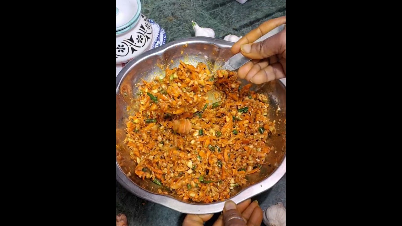 कच्ची हल्दी का अचार | Raw Turmeric Pickle With Ginger Garlic & Chilli | Kachi Haldi Ka Achar