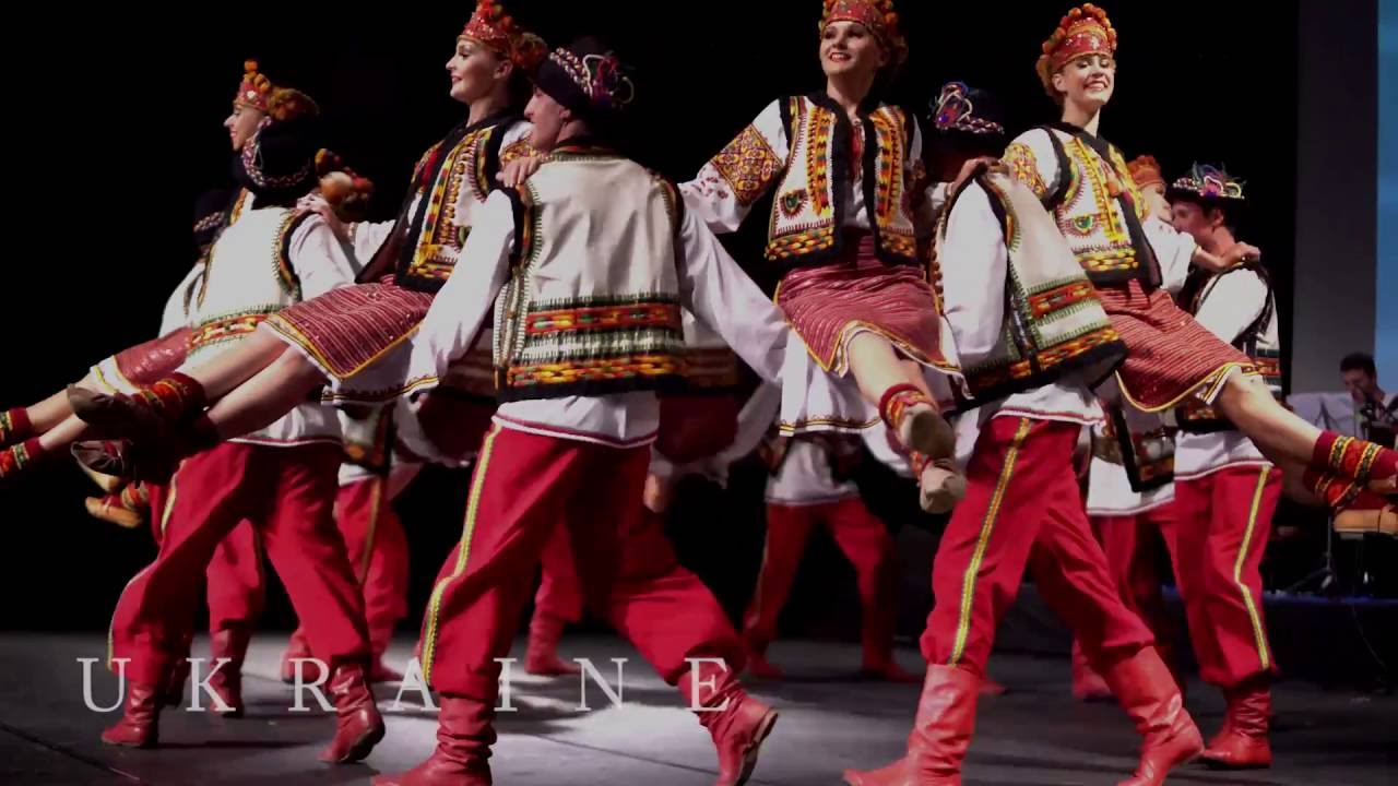 Festival de foklore &agrave; Port-sur-Sa&ocirc;ne, Ukraine et Cuba le 04 ao&ucirc;t 2016