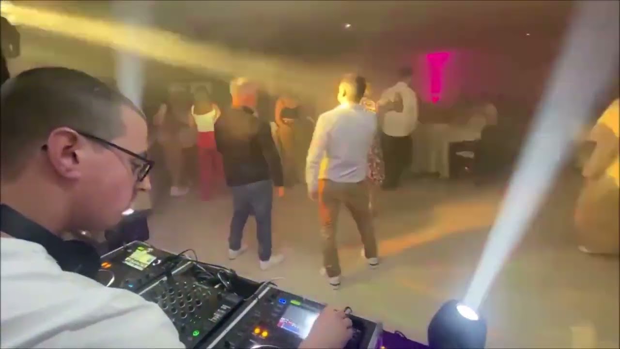 Matthieu et Cyril Sonorisation: Soirée Anniversaire 18 ans.