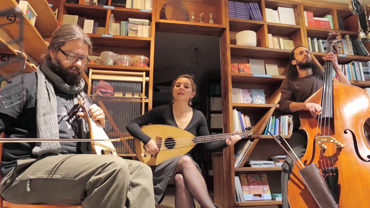 Martha Mavroidi acoustic trio Live at Fagottobooks