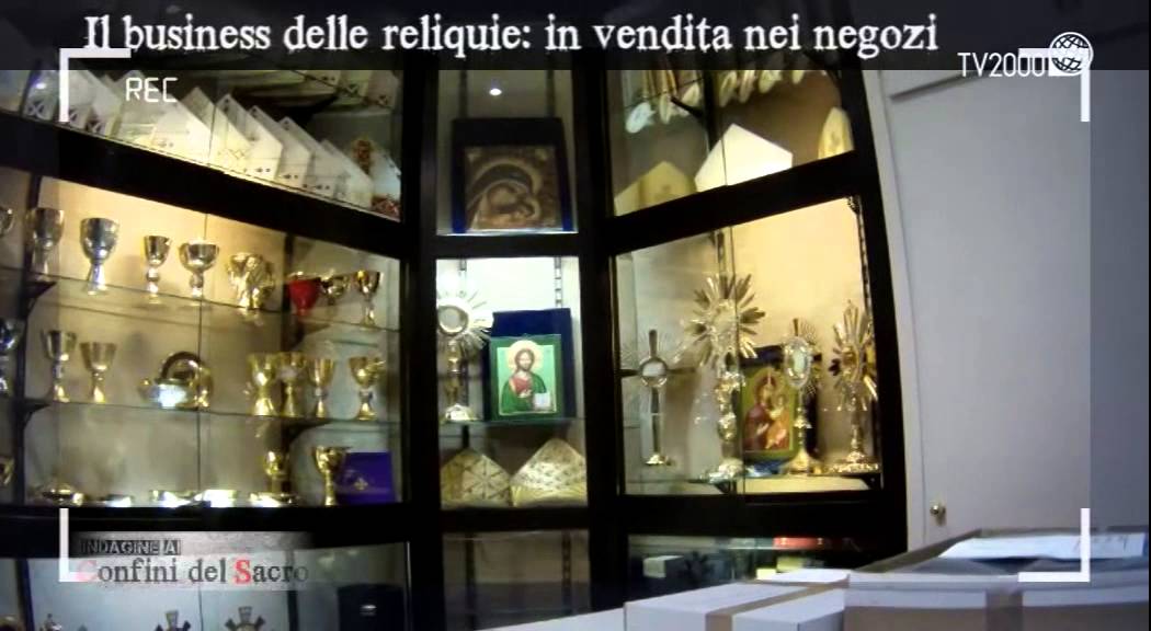Il business delle reliquie in vendita nei negozi