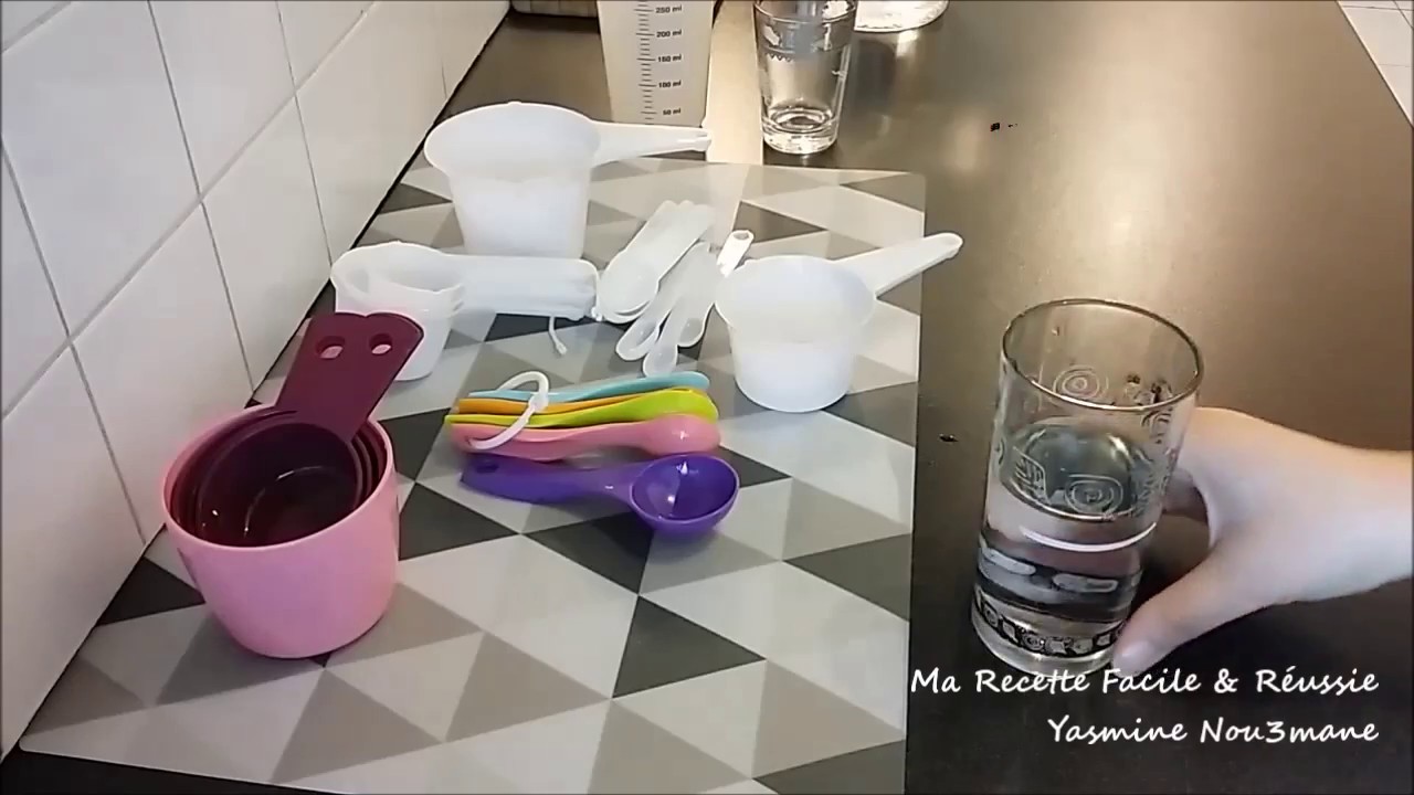 Cups tasses et cuillères mesures, équivalences en ml