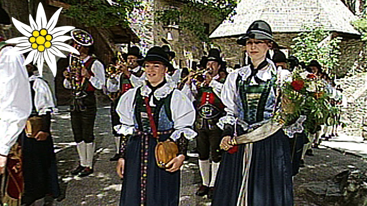 Hoch Tirol - Vorarlberg | Musikkapelle Luttach (von der Burg Taufers)