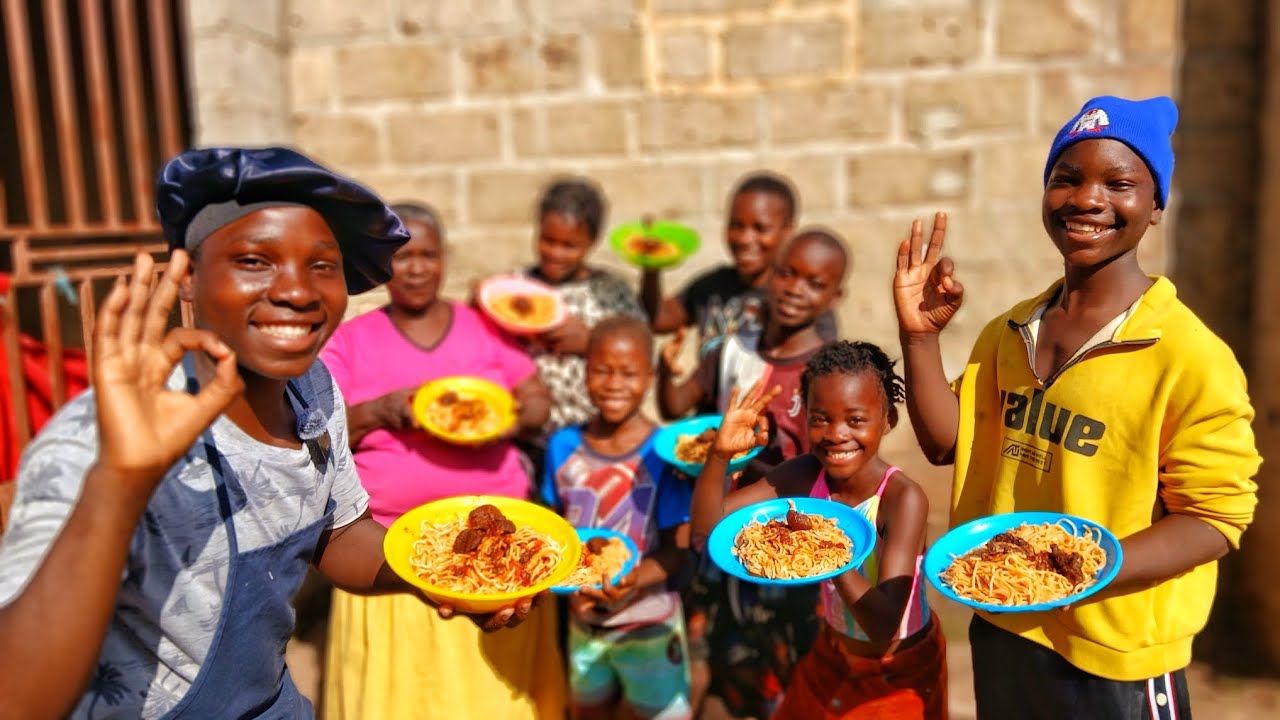 Preparei uma macarronada para família 😁🇲🇿🇧🇷💪🏽.