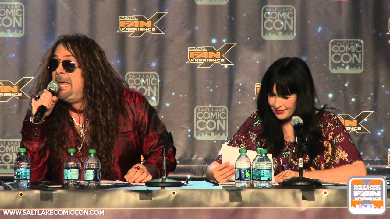 TwistedToonz presents Star Wars: The Force Awakens at FanX16 (Official)