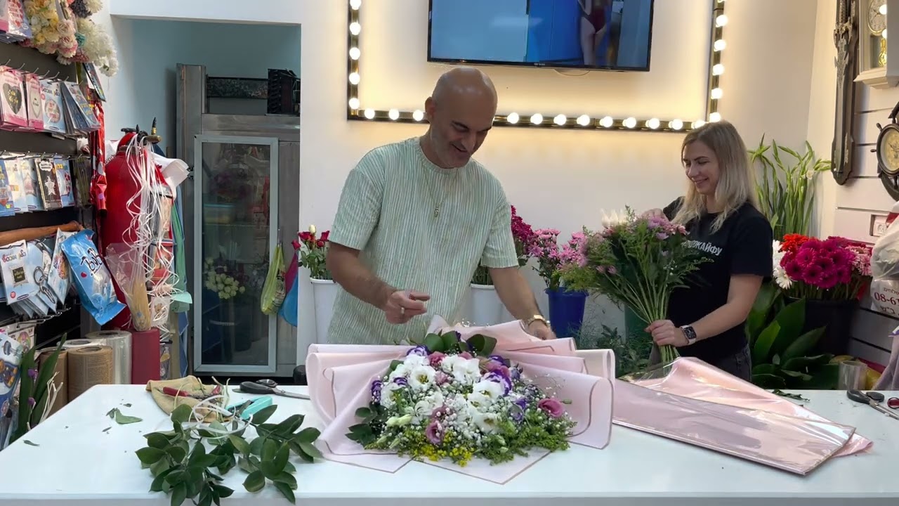 Урок ✌️мастер-класс по сборке одностороннего букета и упаковке в корейском стиле 🫶флорист Артур😜