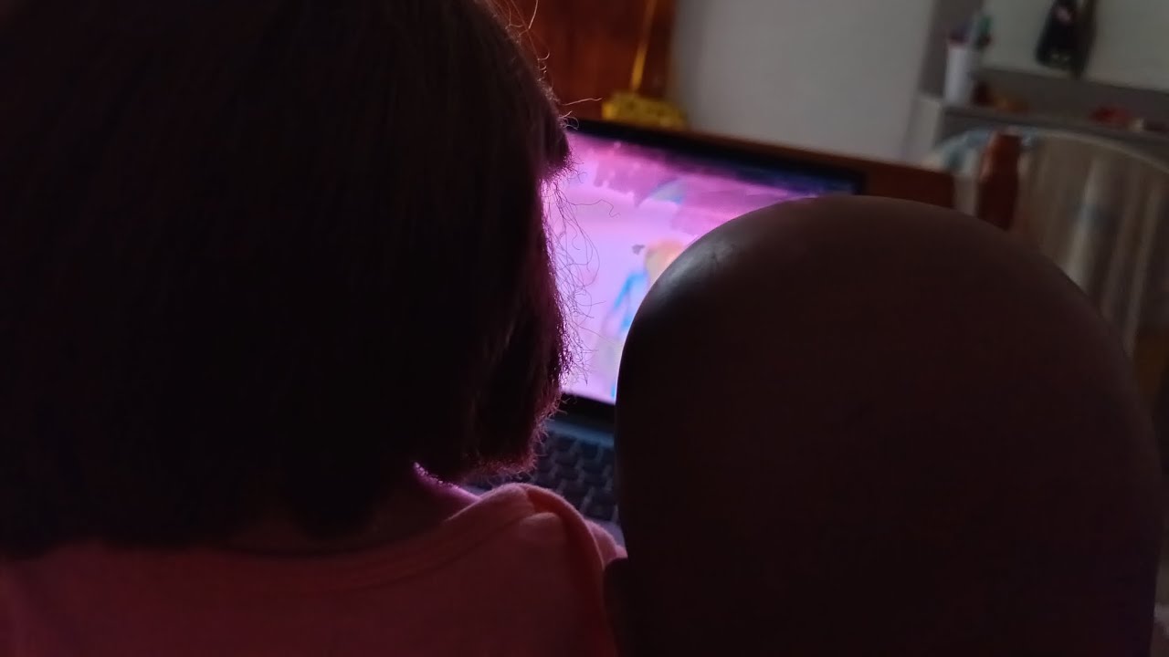 Tarde das meninas 🌧️🍿