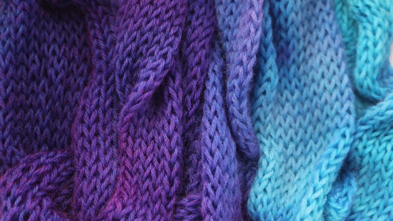 Dip Dyeing a Pre-Knit Blank into Wilton's Violet to Create a Long Ombré Gradient