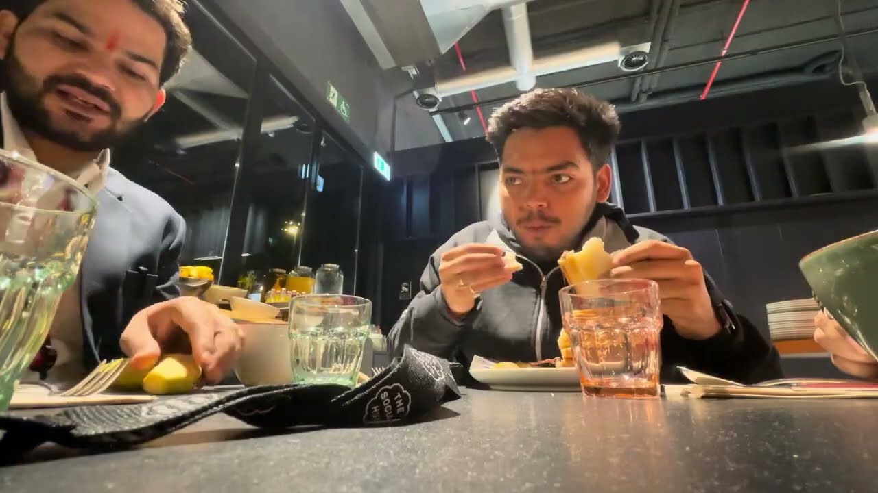 Day 12/45 in Spain || All Bakaiti || Loving our lives