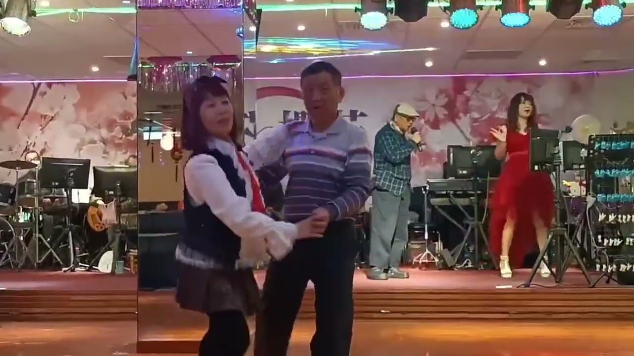 週日在新樱花快樂跳吉魯巴運動好心情