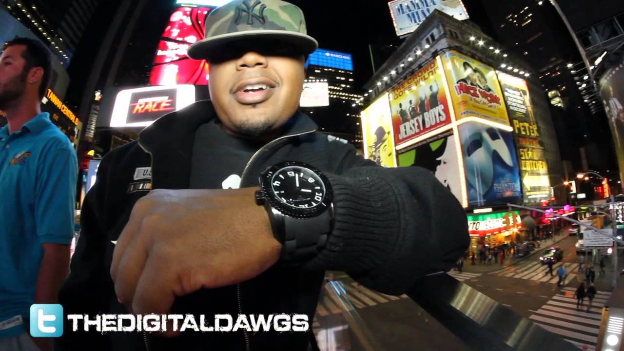 PAPA CHE INTERVIEW IN TIMES SQUARE