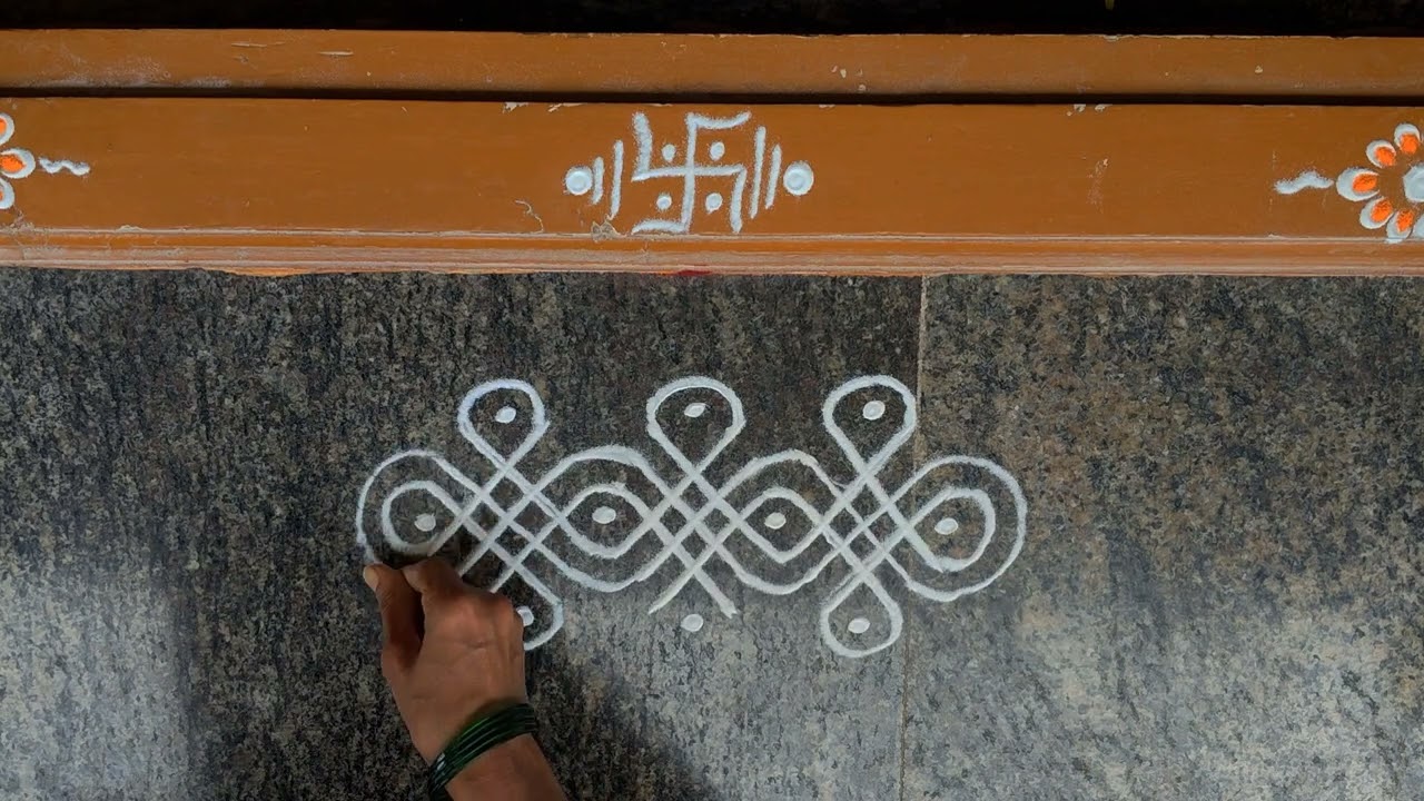 Simple border rangoli design for beginners