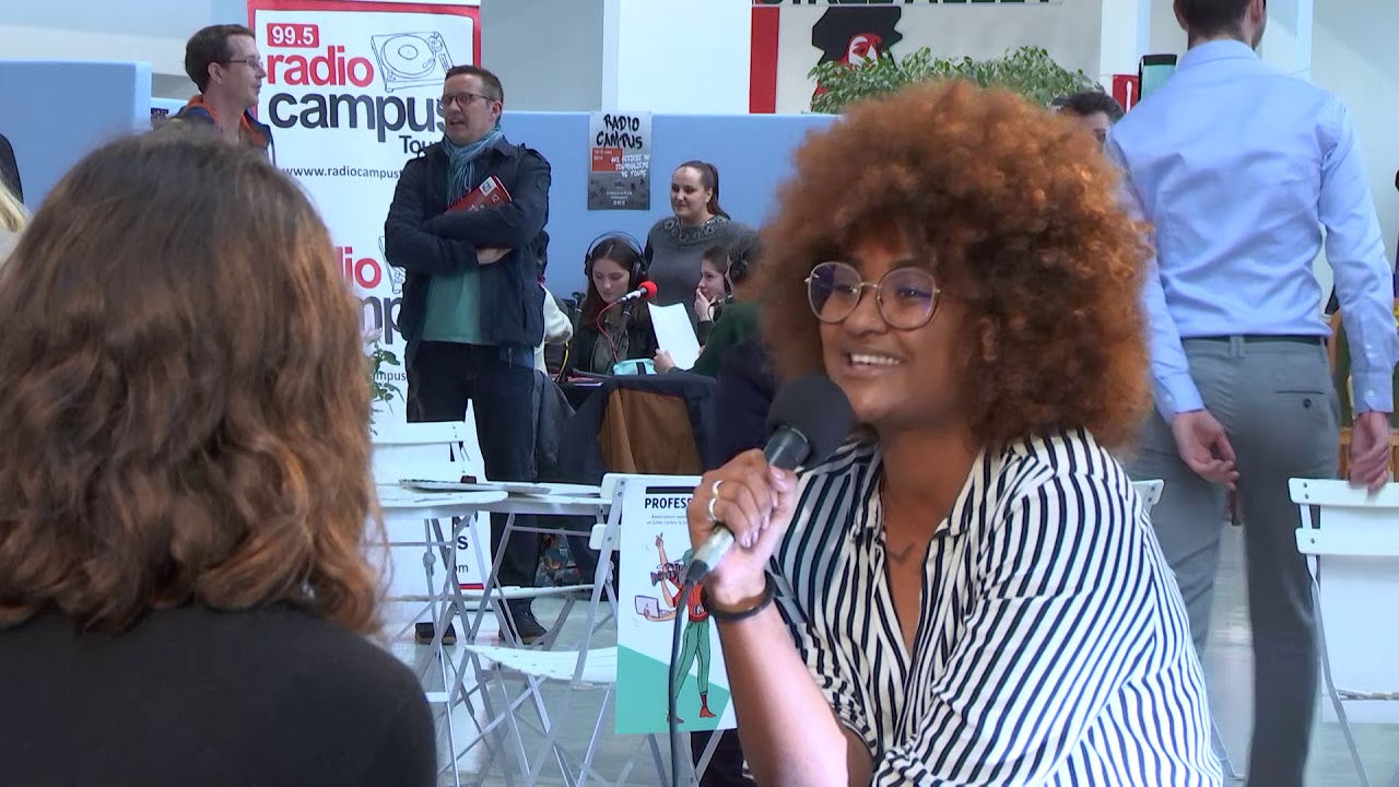 Isabelle Fargier, journaliste à Mayotte, en plateau avec l'EPJT