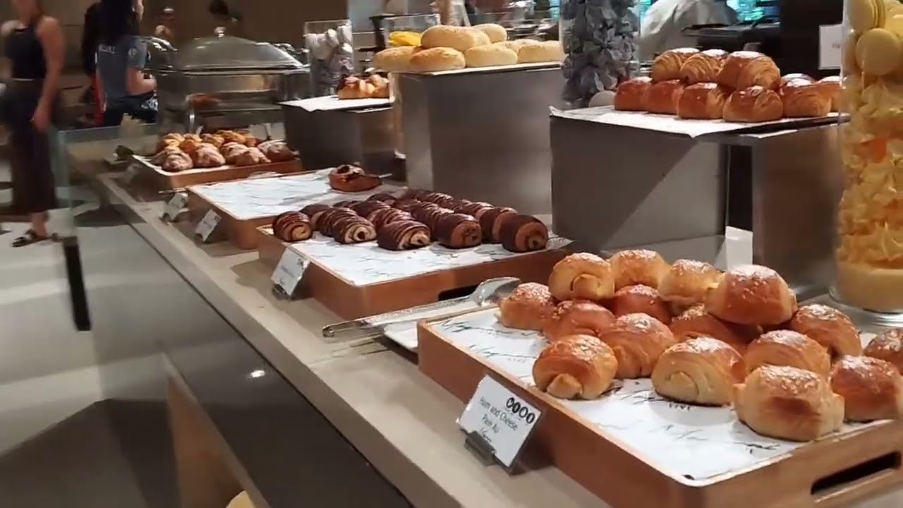 Breakfast Buffet of Cafe Mequeni at Quest Hotel #clarkpampanga #mimosaclark #gastronomia