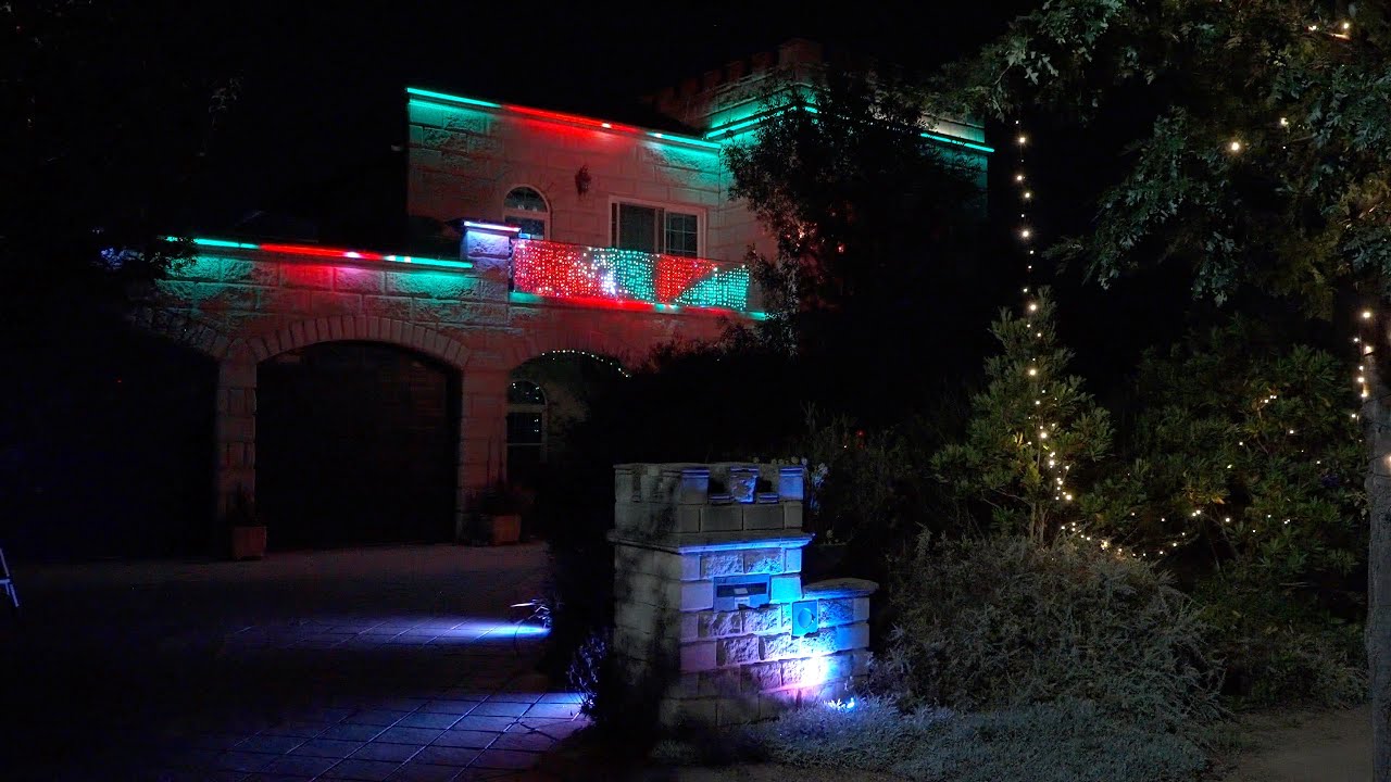 Little Drummer Boy - Christmas light show 2022