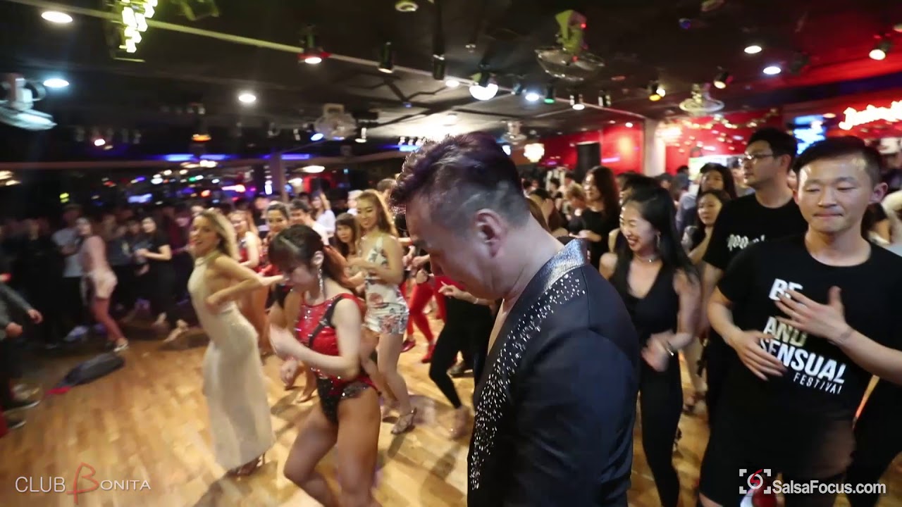 Bachata Basic Step with Korke & Judith - Korke & Judith Sensual Bachata Workshop