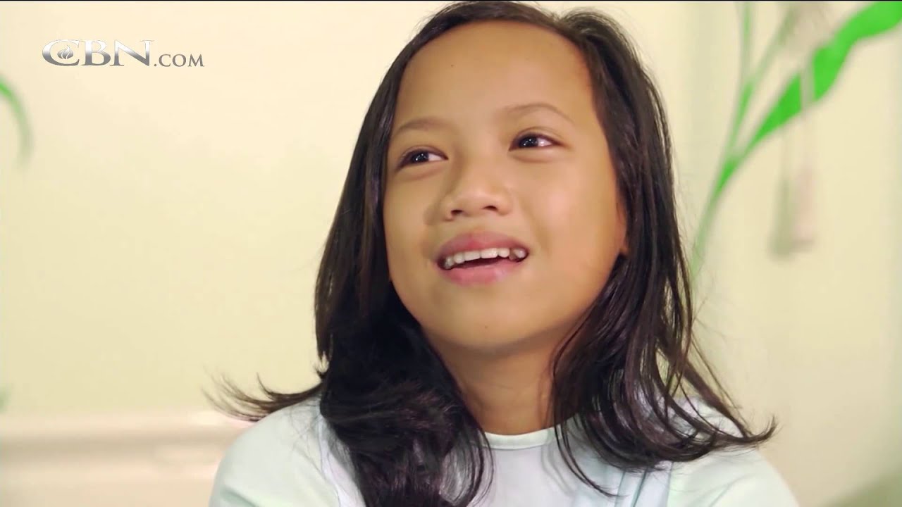 700 Club Interactive: #GiveBackTuesday &ndash; December 1, 2015