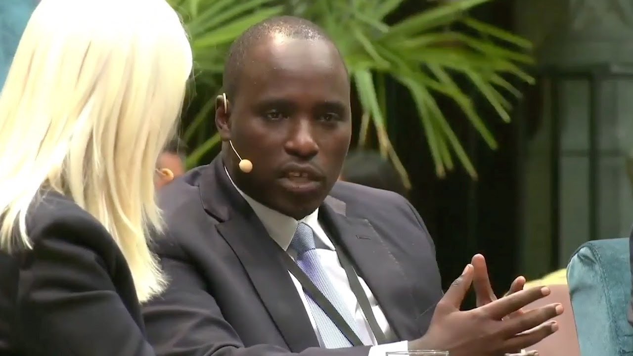 HON DR. BITEKO PARTICIPATING IN A DISCUSSION AT THE INTERNATIONAL CONFERENCE OF DIAMOND STAKEHOLDERS