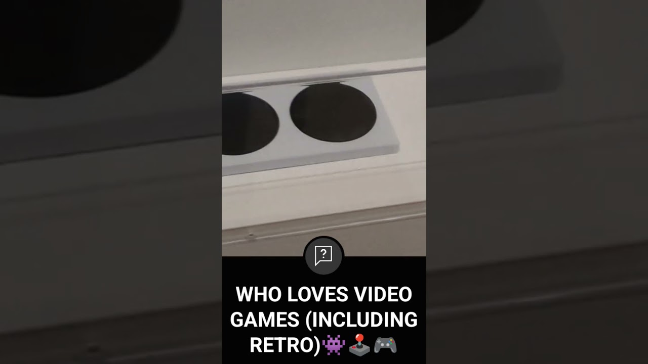 Saw the classic Gaming consoles yesterday at the sports section of the art museum yesterday🎮👾🕹️