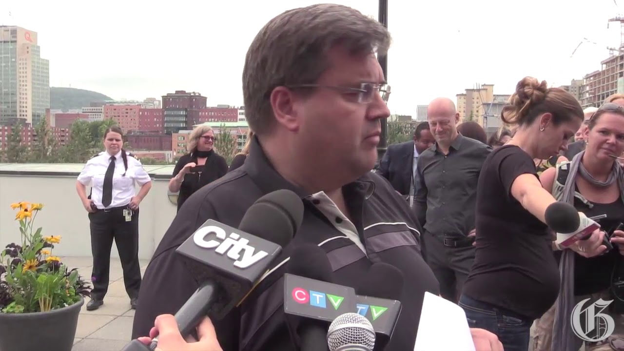 Mayor Coderre takes Ice Bucket Challenge