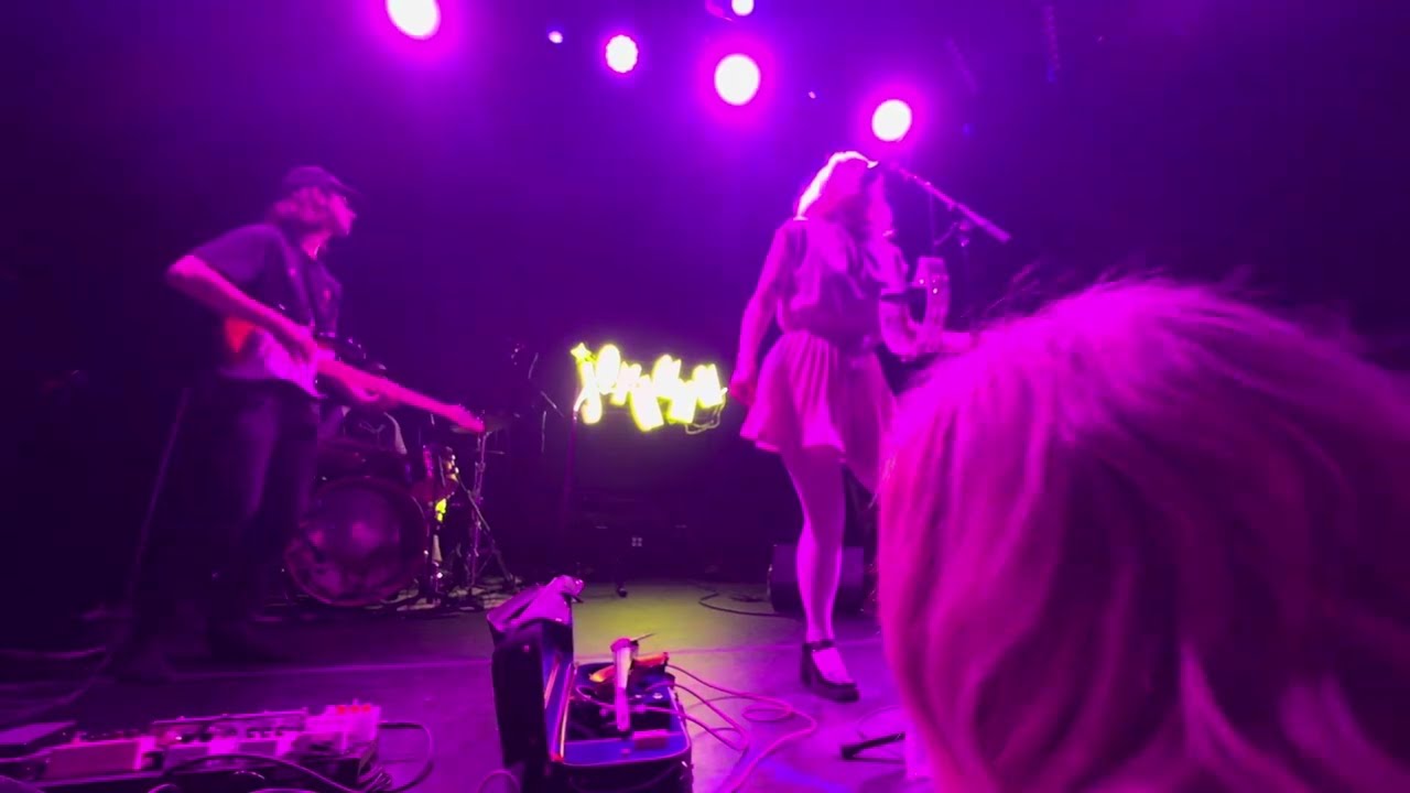 Jordana, “Wrong Love” Live
