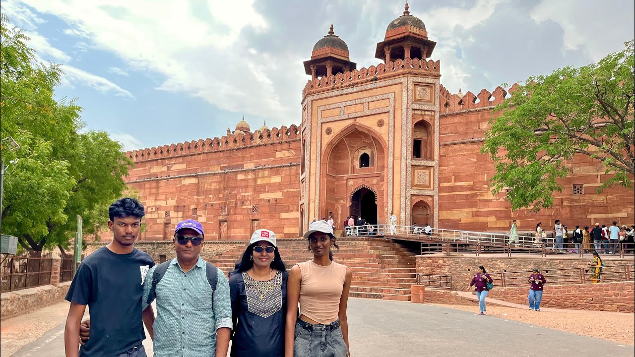 Visit Fatehpur Sikri with C3 | Buland Darwaza, Jama Masjid, Panch Mahal, Diwan-i-Aam, Diwan-i-Khas
