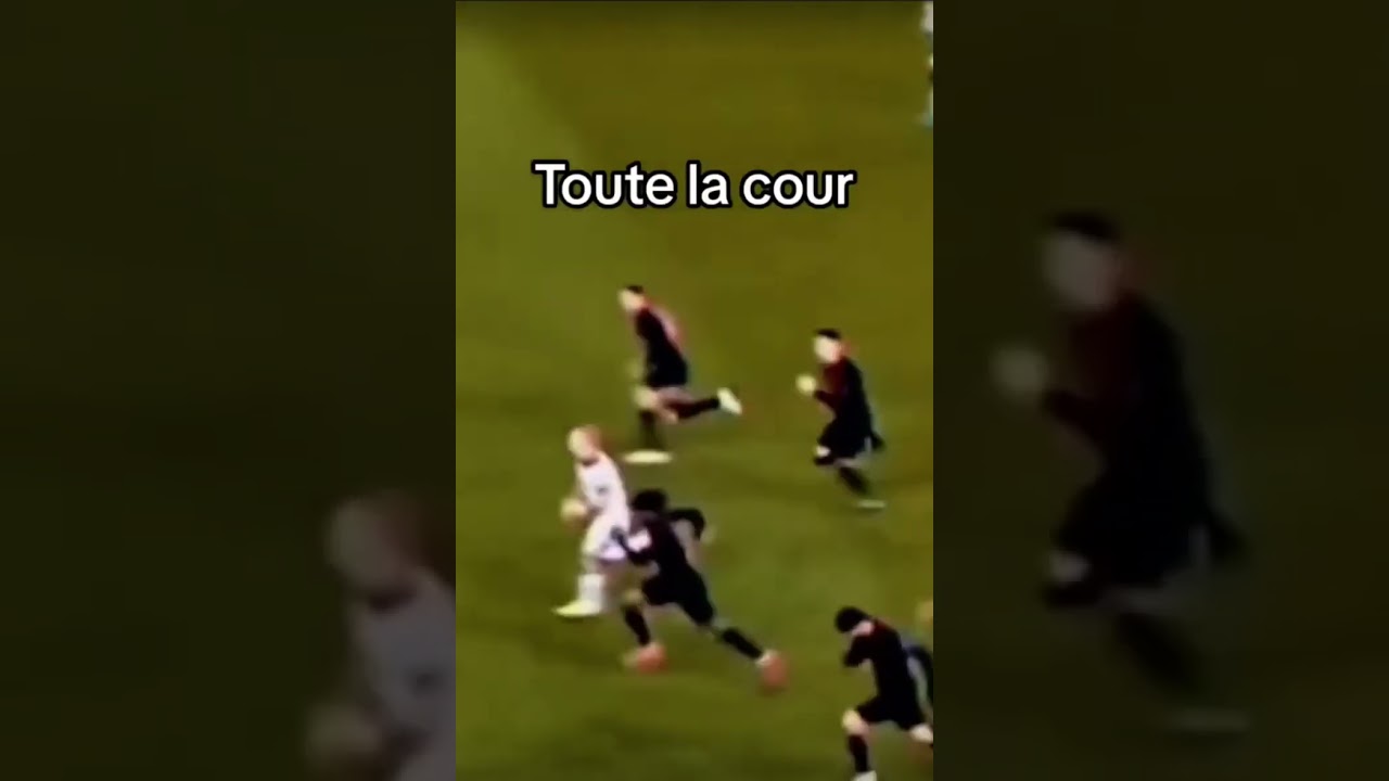 Pov  Quand il y&rsquo;a une bagarre au coll&egrave;ge  😂
