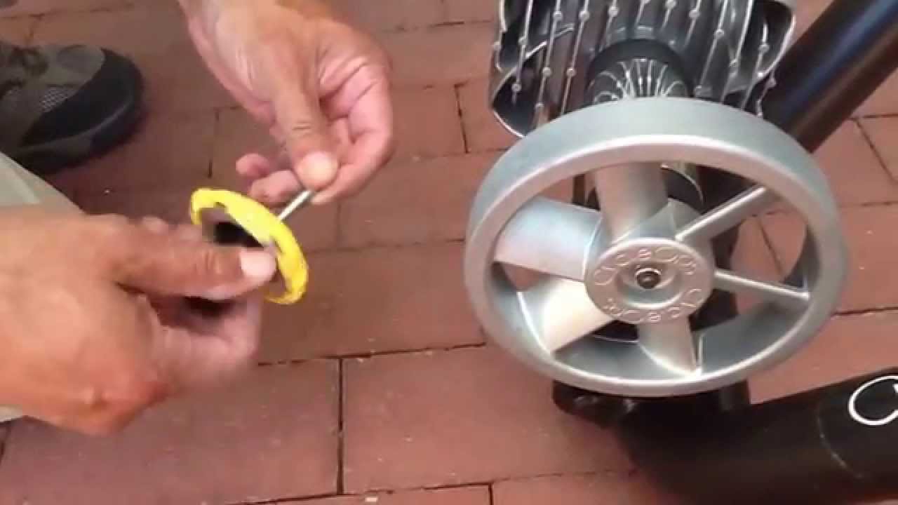CycleOps Trainer Assembling Demonstration