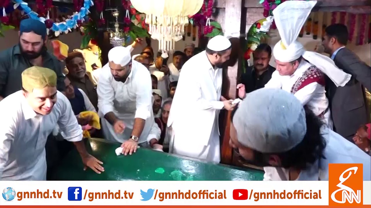 CM Punjab, Foreign Minister perform 'ghusal' ceremony of Hazrat Bahauddin Zakariya Multani shrine