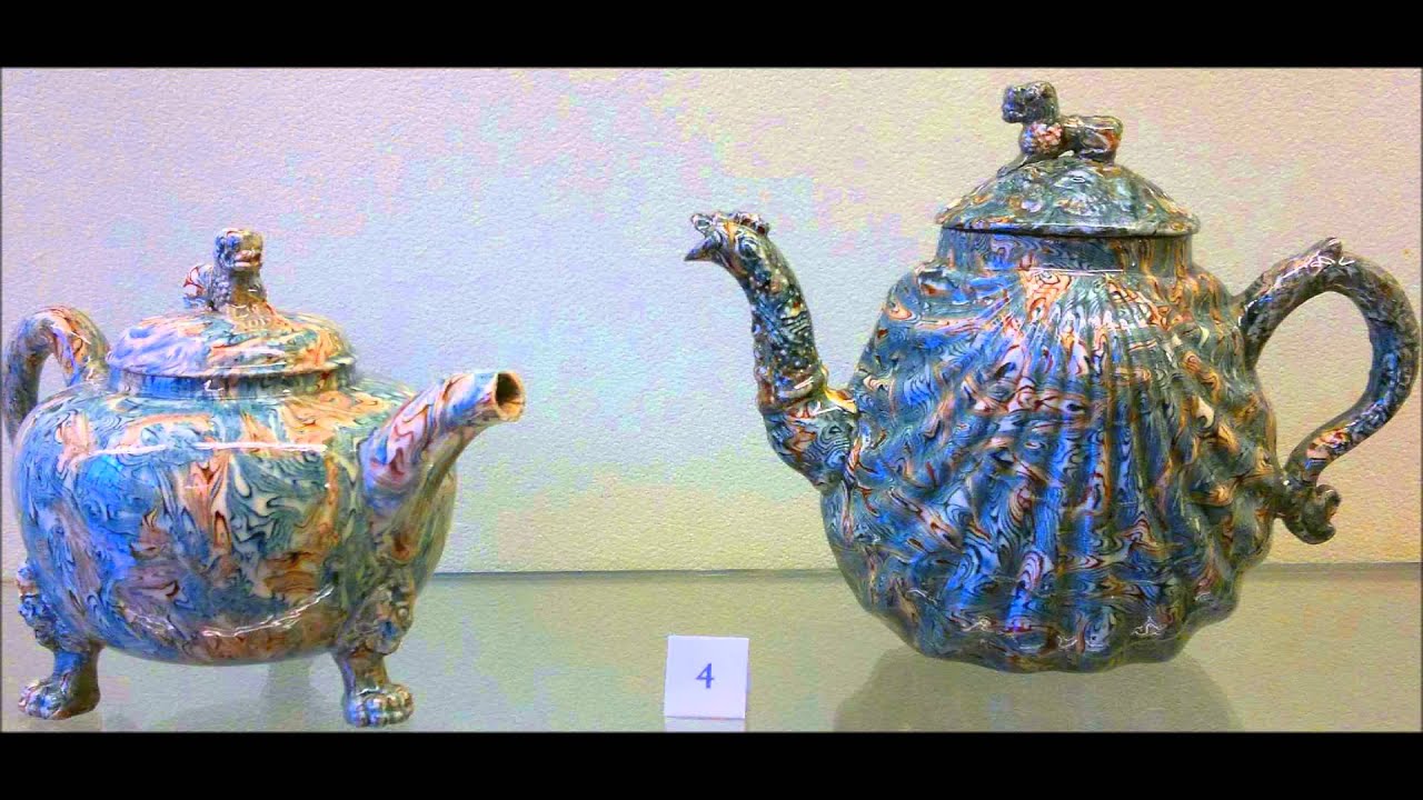 Limoges (France) porcelain & ceramics Museum (Lounge Music)