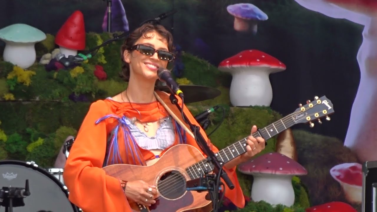 Pomme - Ceux qui rêvent (Live) Paris, Solidays 2024