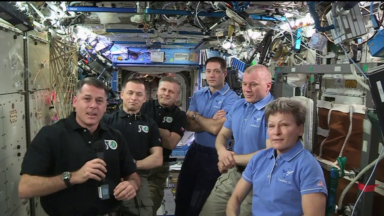 Expedition 50 Crew Hands Over the Space Station to Expedition 51