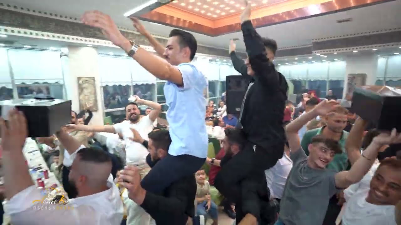 أفراح آل الحرح حفل زفاف المهندس احمد حرح الفنان محمد احمد عارف PART(4)