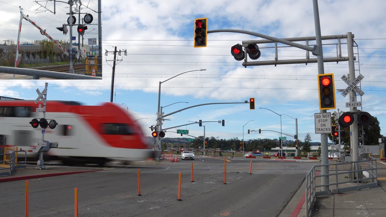 *Crossing Updates* S Linden Ave. Railroad Crossing | Caltrain North | South San Francisco CA - Hinge