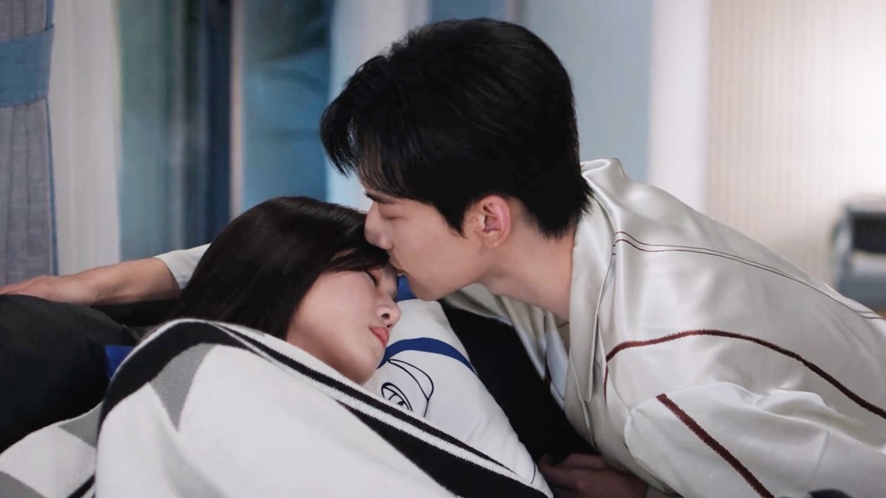 ❤️‍🔥心跳加速！暗戀八年露餡了！借酒強吻被拒絕 #周柯宇 #陈妍希 #2026 #甜宠剧 #爱情 #最新电视剧 #狙击蝴蝶 #都市情感剧 #drama #chinesedrama