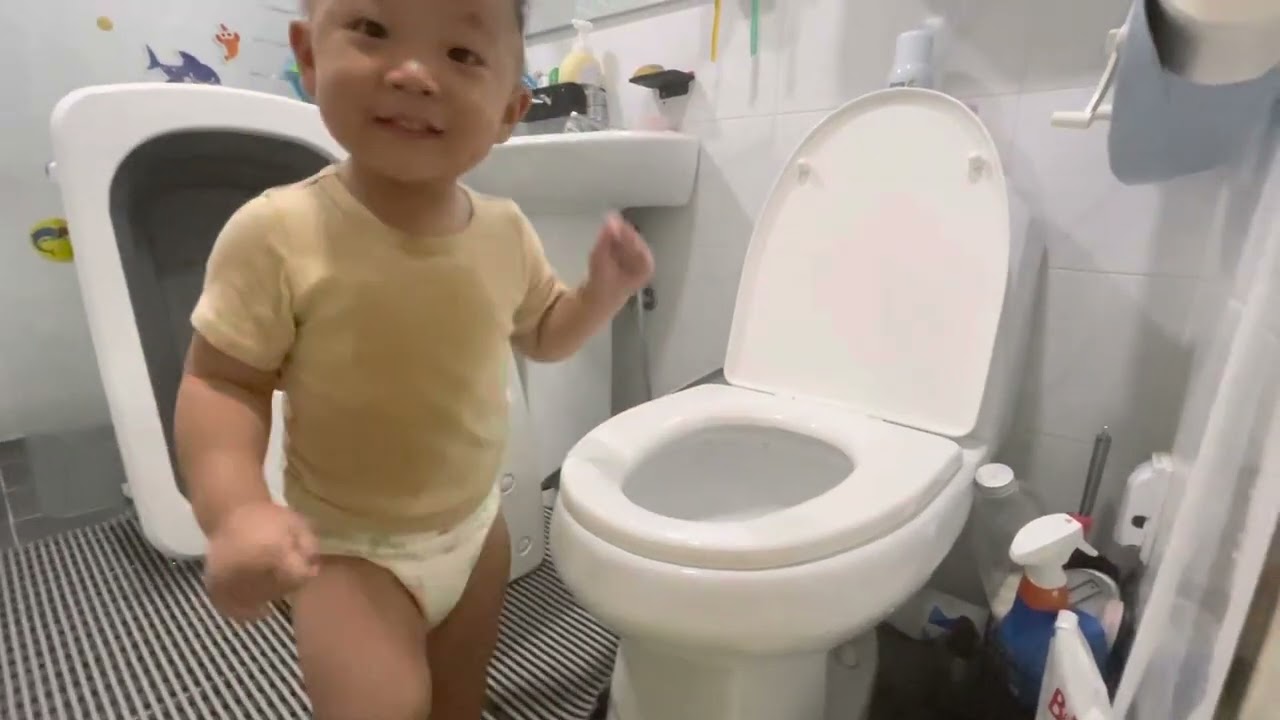 배변훈련전에 변기랑 친해지기(656일 태경이)