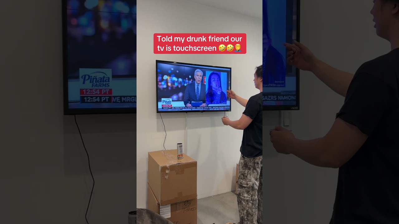 Touchscreen Tv Prank on my friend 😭