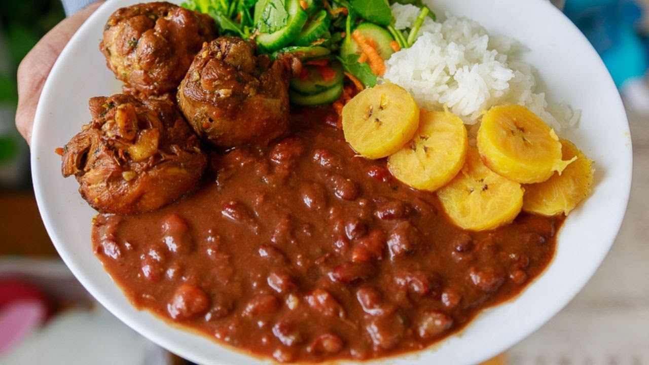Mom's Amazing Stewed Red Beans