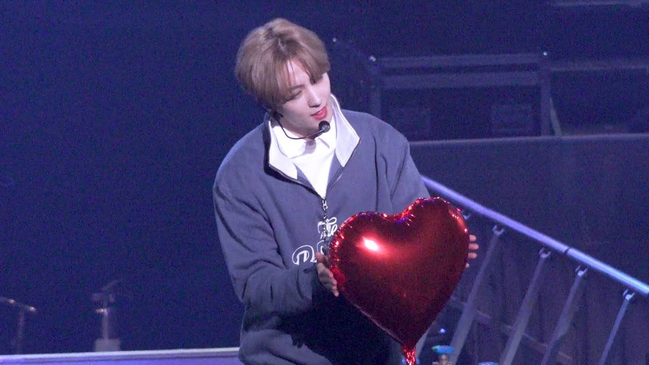 [4K] 221202 THE B-ROAD 더보이즈 현재 '화이트 (White)' 직캠 • THEBOYZ HYUNJAE FOCUS