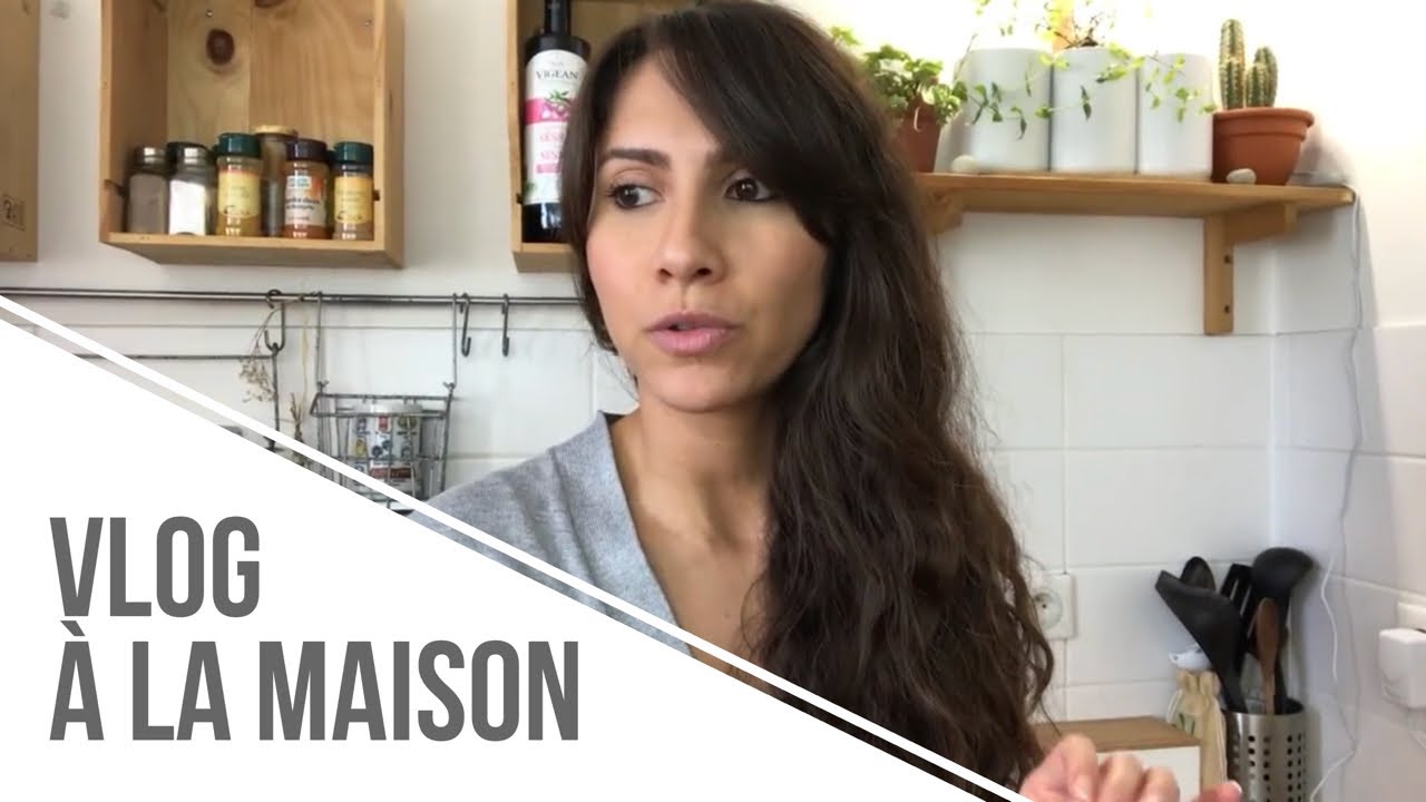 UN DIMANCHE À LA MAISON
