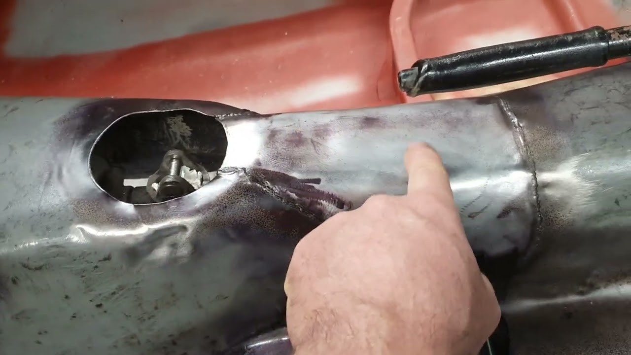 Видео шестое: Ремонт Datsun 1200 (почти завершен!).