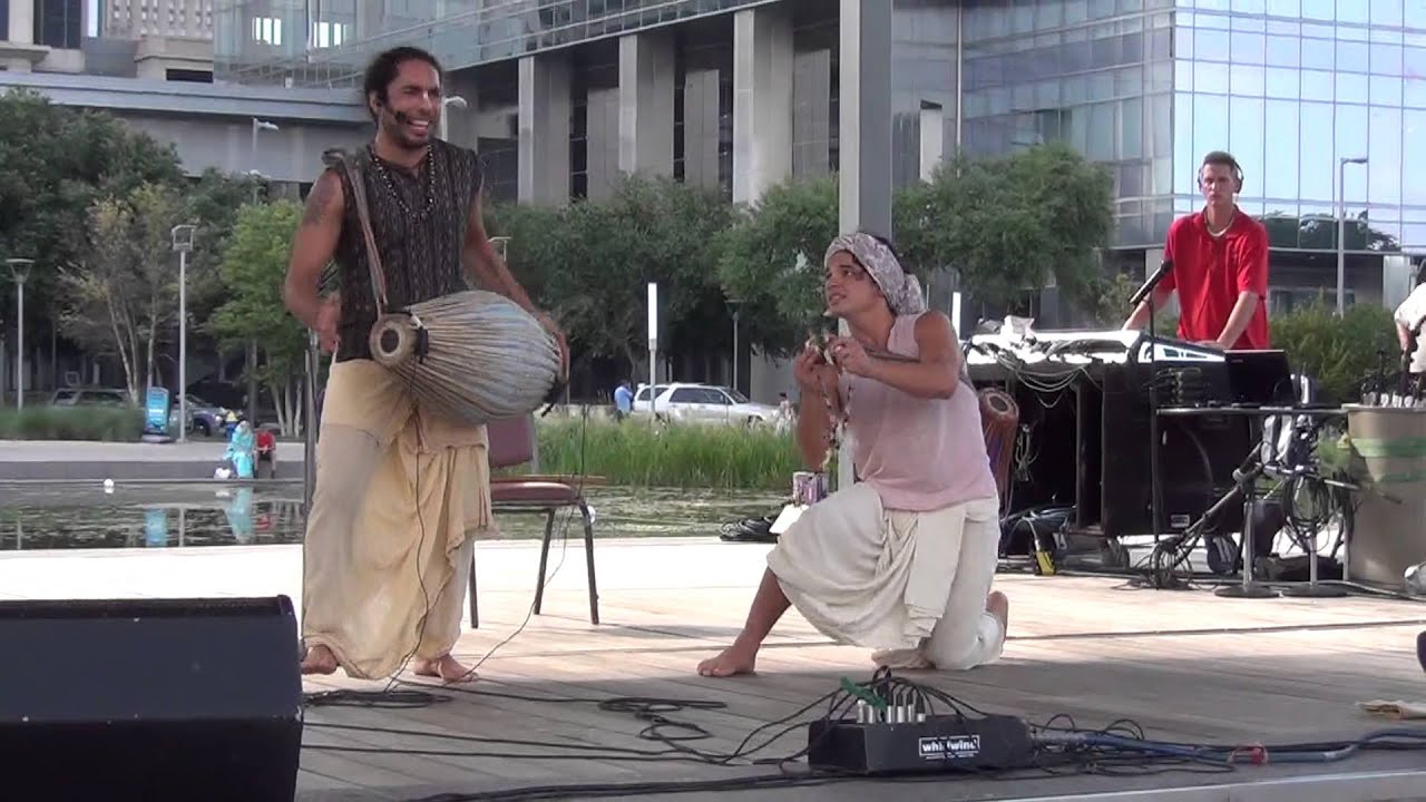 ISKCON Houston Rath Yatra 2013 Mayapuris Performance