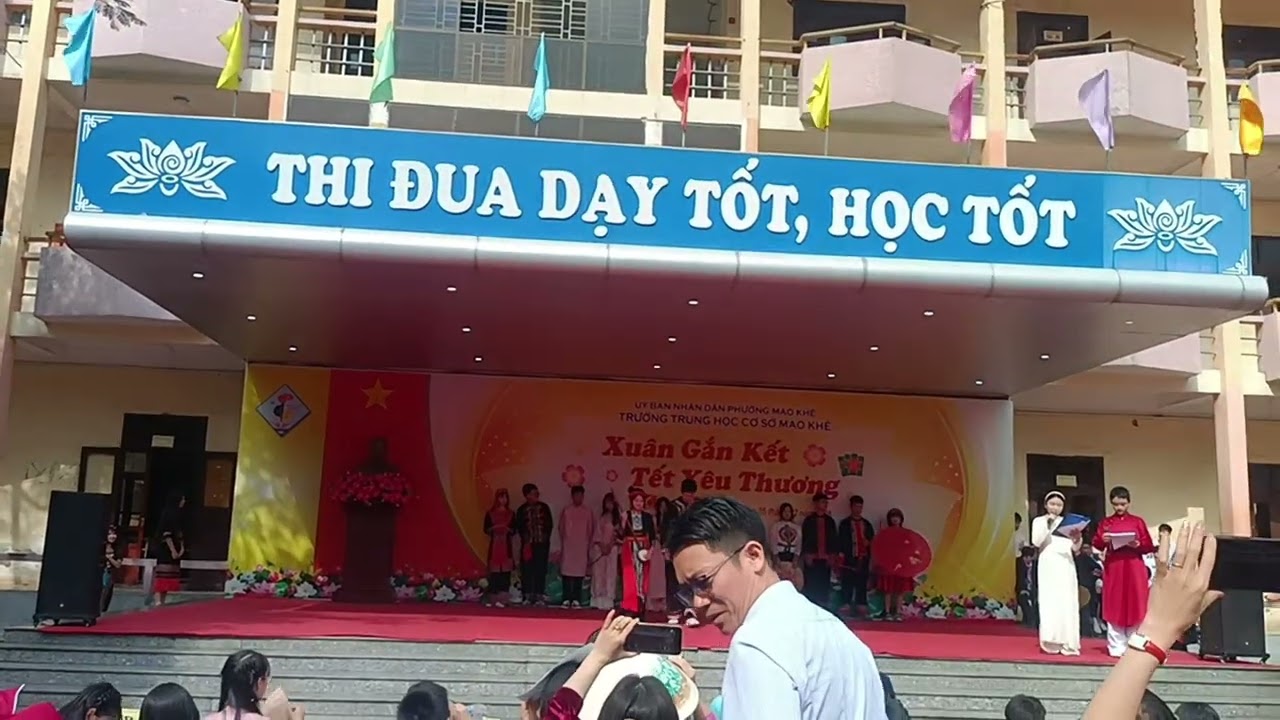 Tết đoàn viên 54 dân tộc khối 8 THCS Mạo Khê