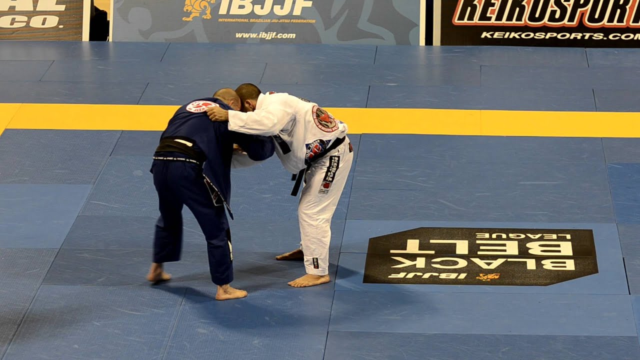 Xande Ribeiro vs. Rodolfo Vieira