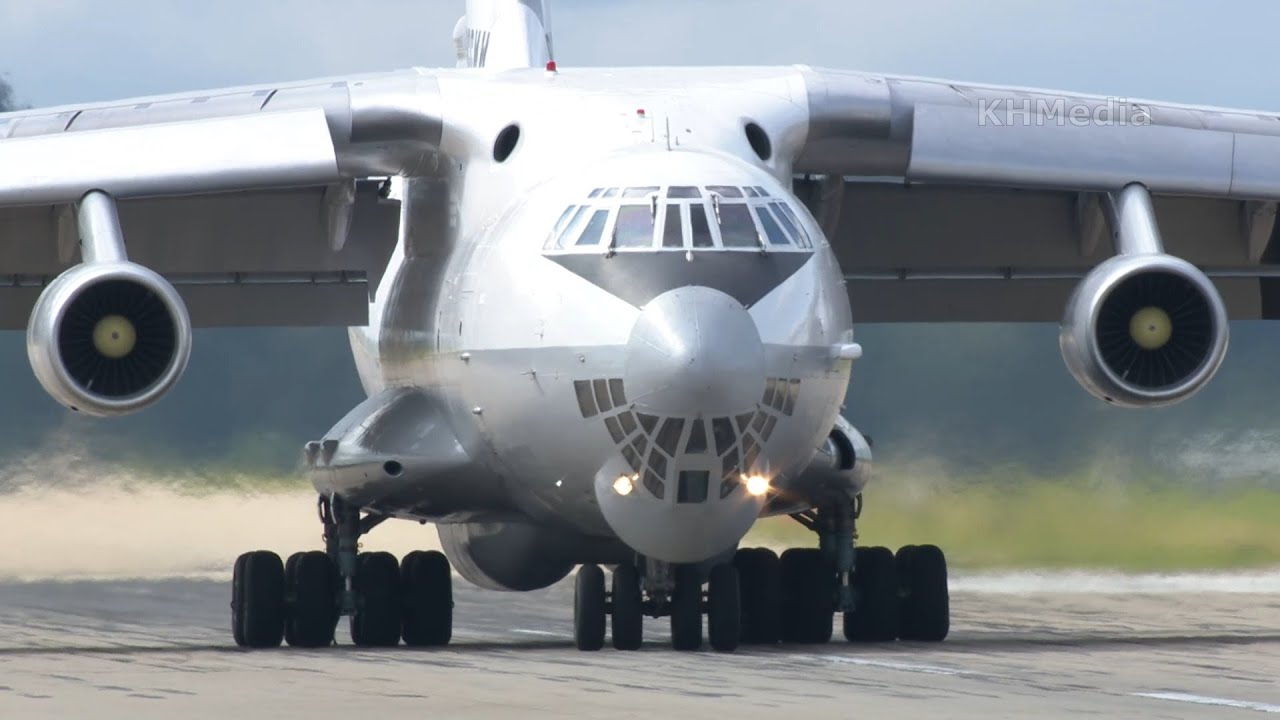 air tanker IL-78 refueling aircraft RF-94281 landing