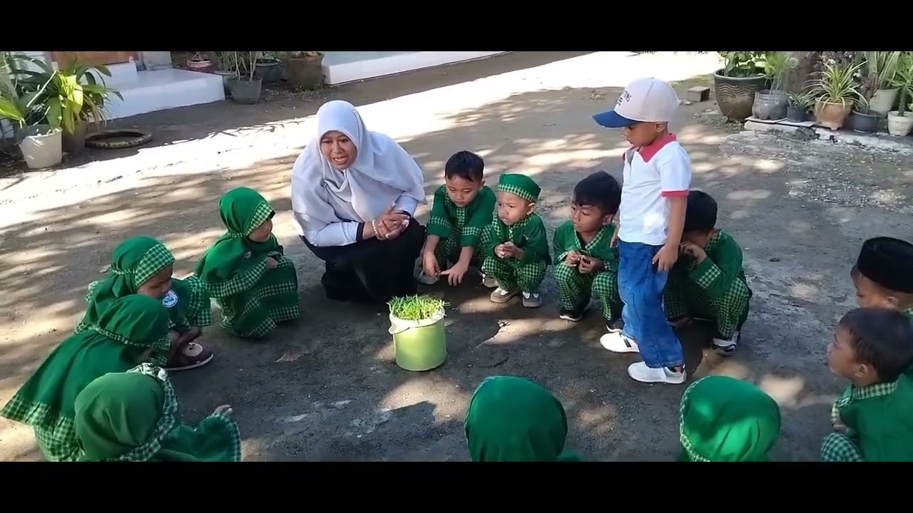 Sentra Persiapan Buah Nanas 🍍 KBIT Al Ibroh Pamekasan 
