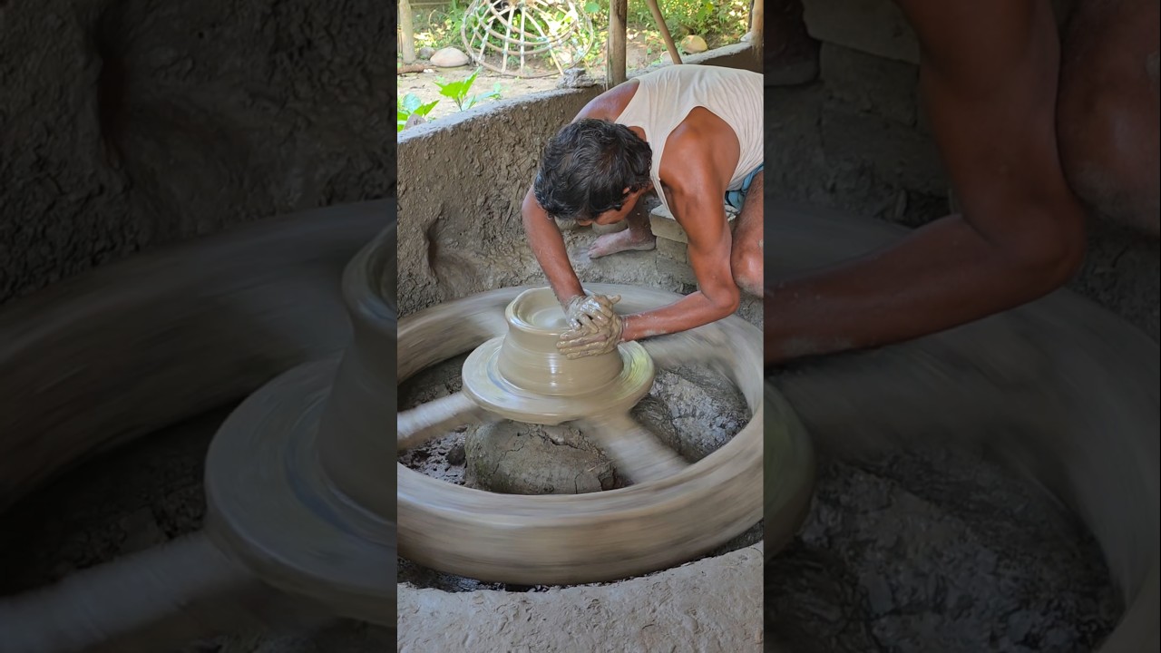 Clay Pot Making #clay #claypot #handmade #pottery #short
