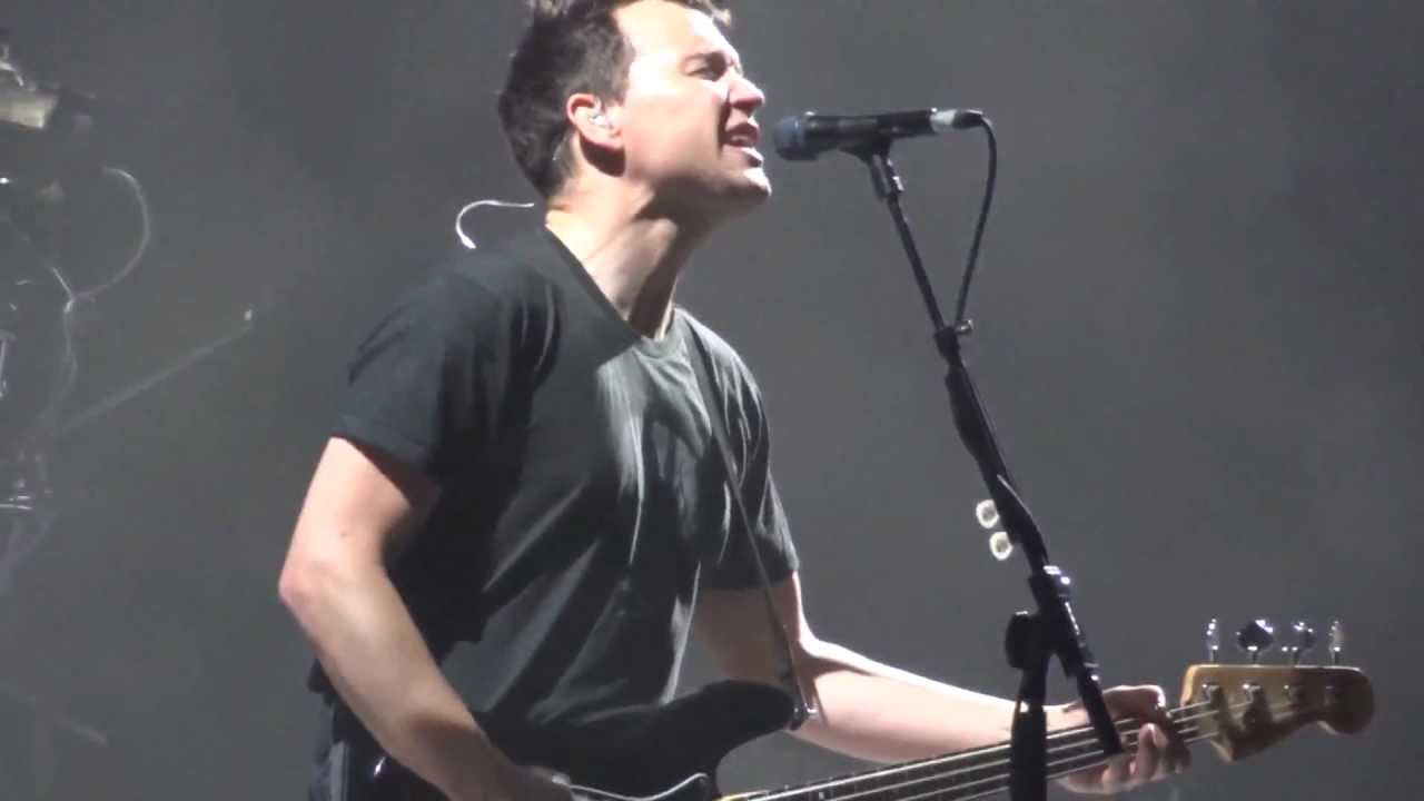 Blink 182 Heart's All Gone Live Montreal 2011 HD 1080P