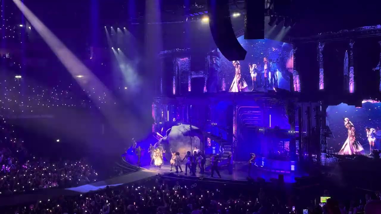 Lady Gaga 4K: The Dead Dance - Berlin 05.11.2025