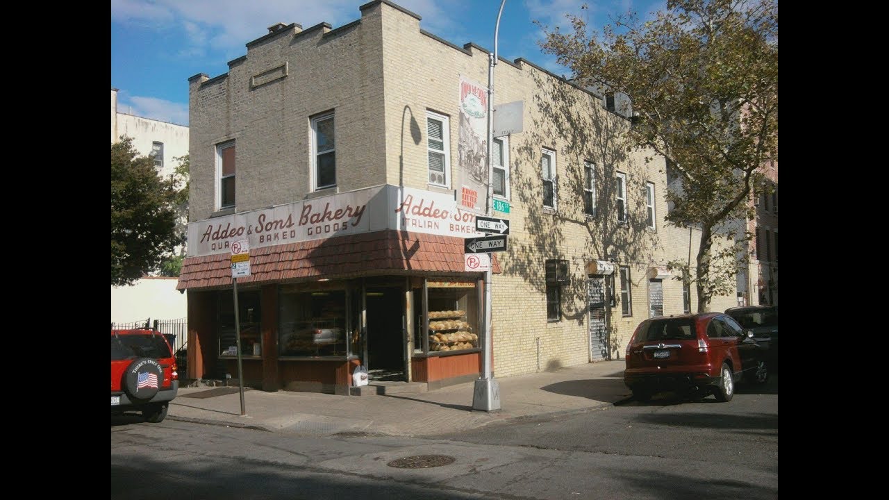Addeo Bakers on Arthur Avenue